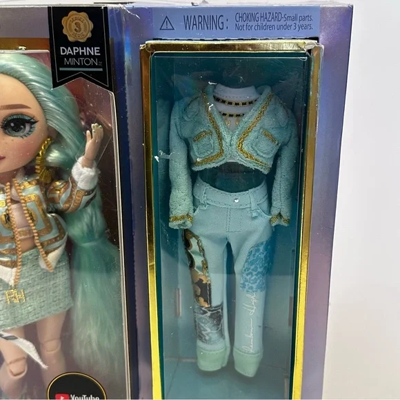 Rainbow High Series 3 Daphne Minton MGA Doll Mint Color New In Box - Picture 4 of 8